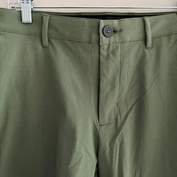 TOMMY BAHAMA CHIP SHOT SHORTS GOLF CASUAL DRESSY POCKET LIGHTWEIGHT GREEN NWT 32